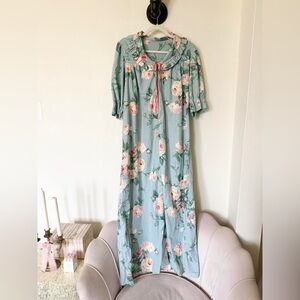 Vintage 80s Shabby Chic Floral Rose Cotton Dressing Robe Housecoat Nightgown